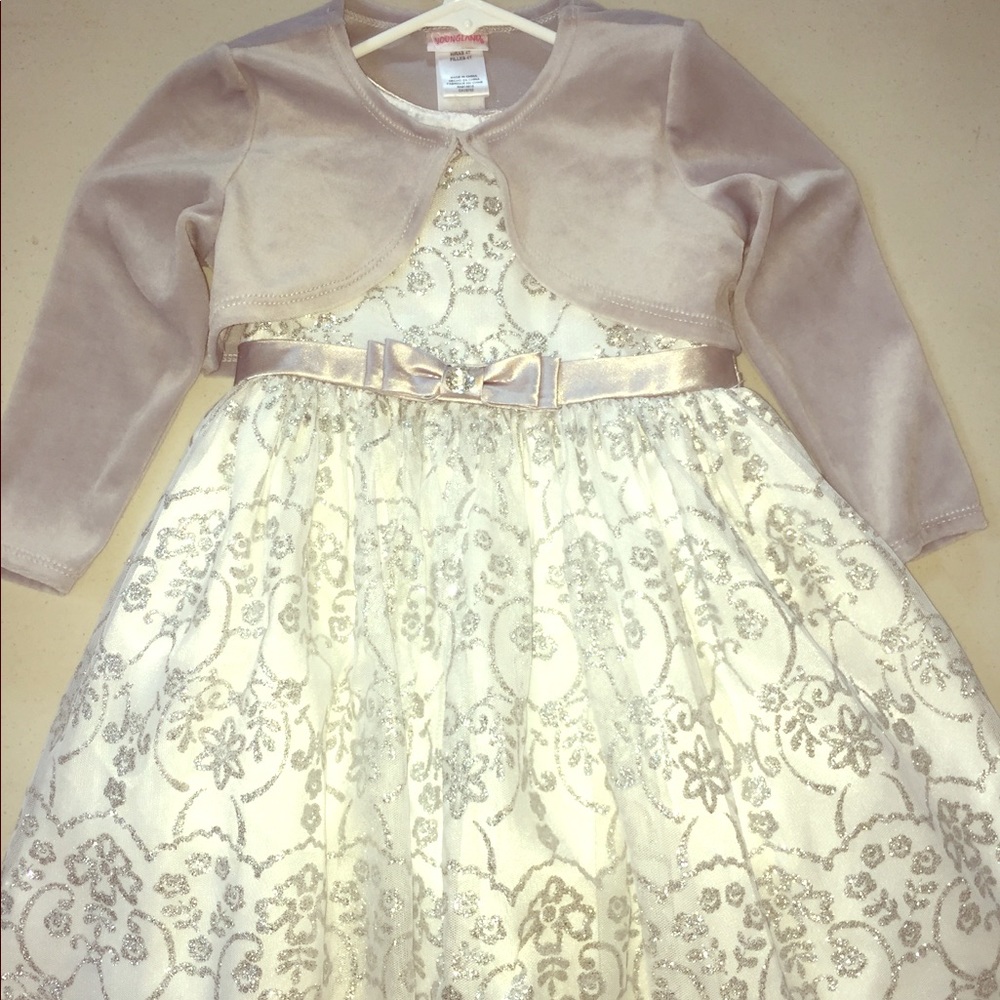Girls dress